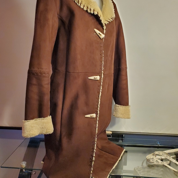 Roper Brown Coat XL with Cream Shearling - Picture 2 of 13